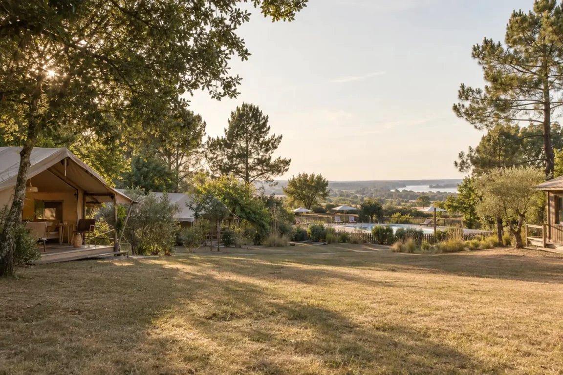 Le Maine Blanc, camping nature avec piscine en Haute-Gironde